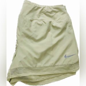 Nike Women's Dri-FIT Crew Running Shorts